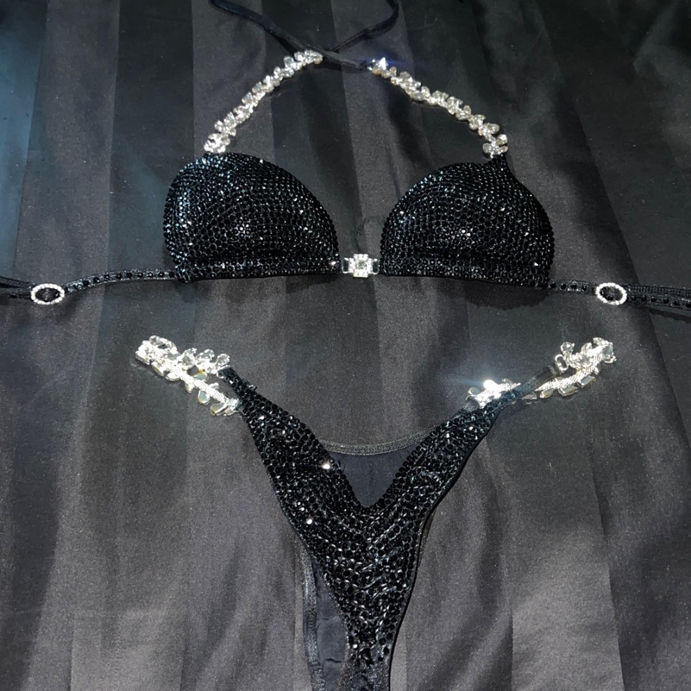 Competition bikini suit - Picture 3 of 5